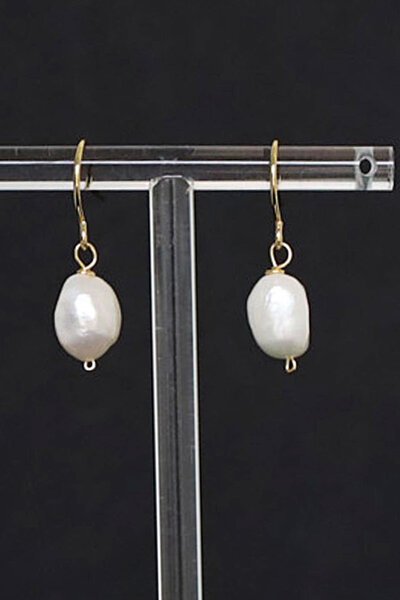 Archer House Dainty Genuine Pearl Hook Earrings-best-sellers-Preen