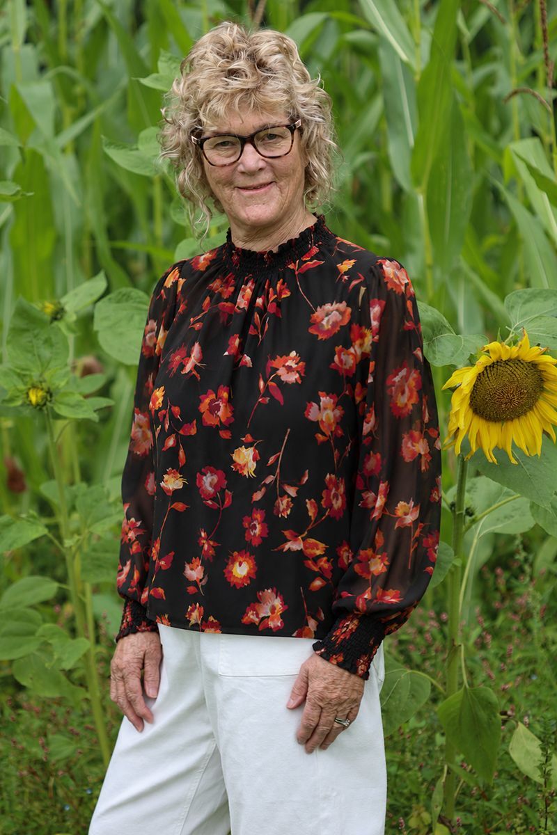 7 Fashion Tips For 60 Year Old Women