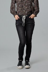 Classified Tie Front Knit Jean