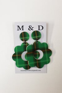 M & D Patterned Flower Stud Earring