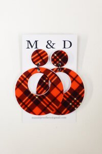 M & D Patterned Circle Earring