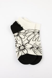 Stella + Gemma Etched Flower Socks