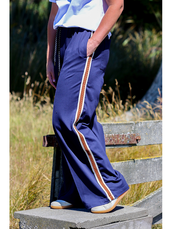 Oh Three Wide Leg Side Stripe Pant