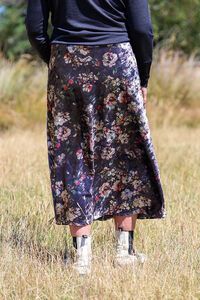 Memo Velveteen Skirt