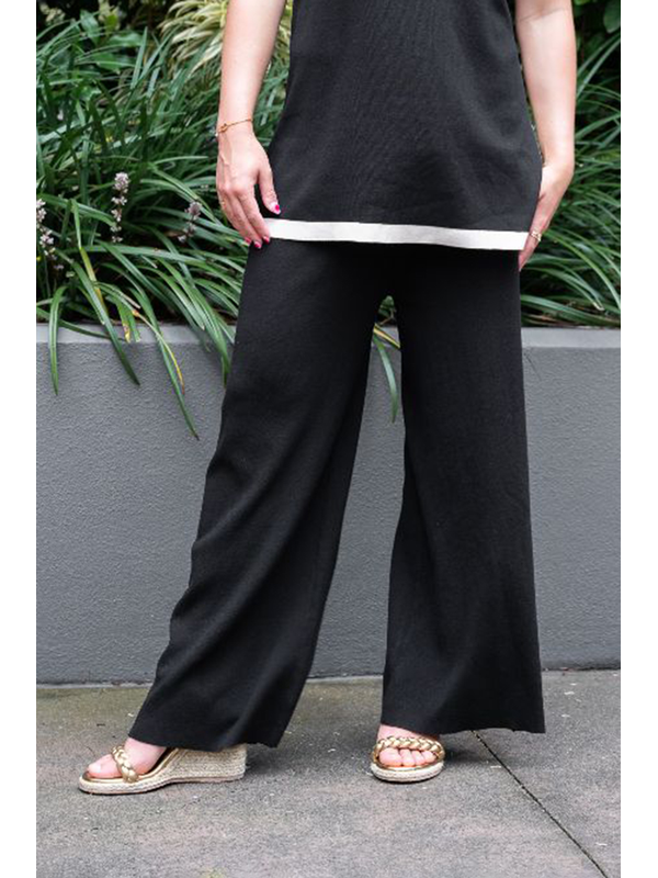 Fria The Label Contrast Panel Pants