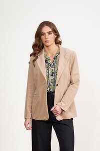 Vassalli Shaped Pinwale Cord Blazer