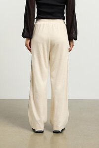 Et Alia Braxton Pant