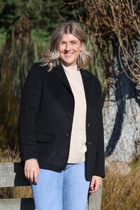 Loobies Story Conrad Blazer