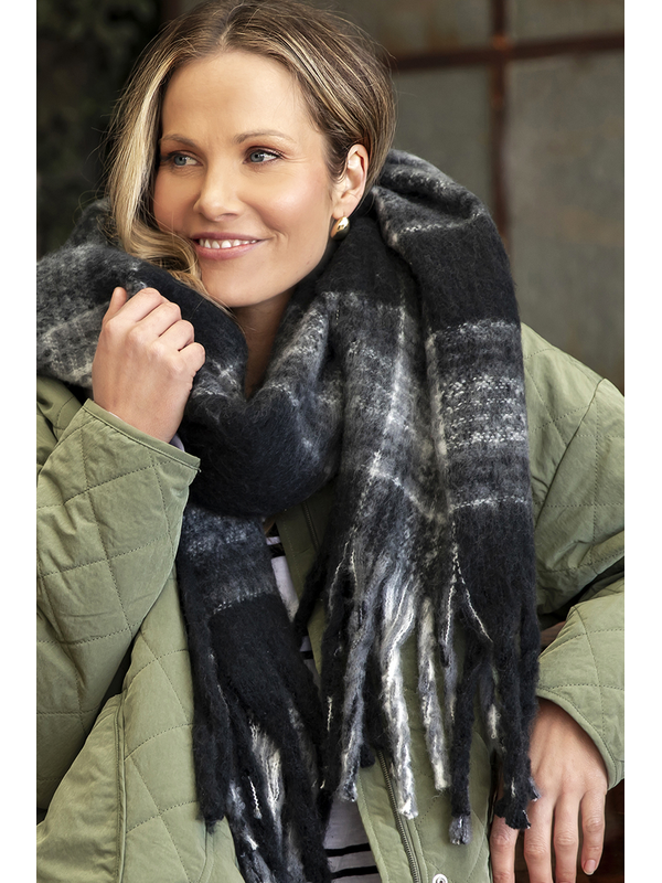 Elm Crest Scarf