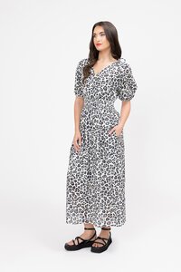 Seeking Lola Leopard Skillfull Midi Dress