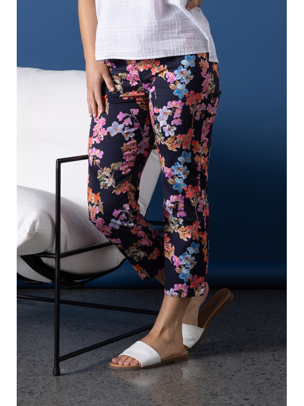 Vassalli Slim 7-8 Lightweight Pull On Pant - Willa