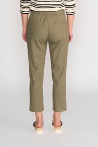 Vassalli Slim Ankle Grazer Elastic Waist Pant