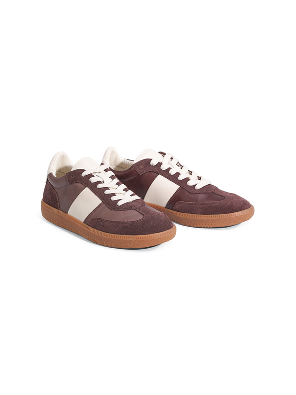 Eos Antigo Sneaker