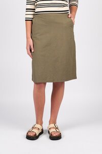 Vassalli Flat Front Pull On Skirt