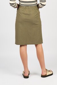 Vassalli Flat Front Pull On Skirt