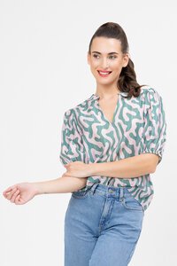 Seeking Lola Swirl Vacation Top