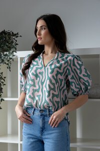 Seeking Lola Swirl Vacation Top