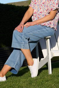 Memo Queen Crop Jeans