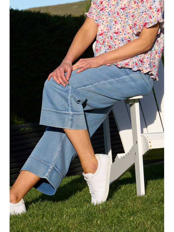 Memo Queen Crop Jeans