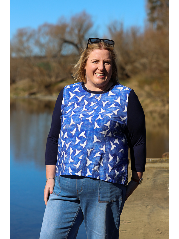 Memo Relaxed Fit Contrast Front Top
