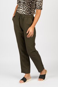 Vassalli Slim Ankle Grazer Elastic Waist Pant