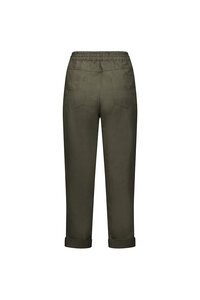 Vassalli Slim Ankle Grazer Elastic Waist Pant