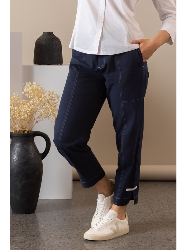 Vassalli Relaxed Contrast Stitching Ankle Grazer Pant 