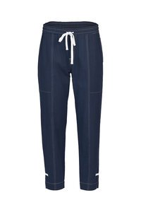 Vassalli Relaxed Contrast Stitching Ankle Grazer Pant 
