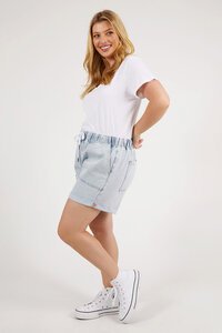 Elm Emma Relaxed Denim Short Light Blue Wash