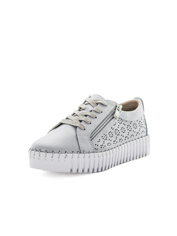 Just Bee Climber Punch Sneaker