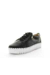Just Bee Climber Smooth Sneaker