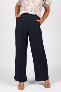 Vassalli Wide Leg 1-2 Elastic Waist Pant