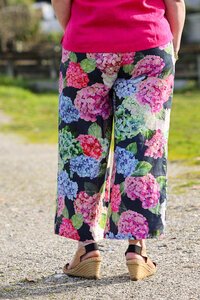 Foil Print Wide Leg Cropped Pant