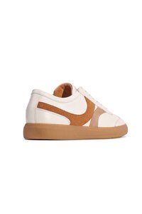 Eos Enigma Shoe