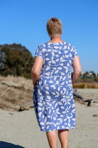 Cali + Co Leaf Print Linen Dress