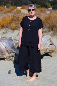 La Mode Side Button 3-4 Pant