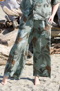 AE Luxe Wide Leg Floral Pant