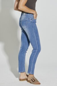New London Raunds C Jean