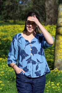 AE Luxe 3 Button Floral Linen Top