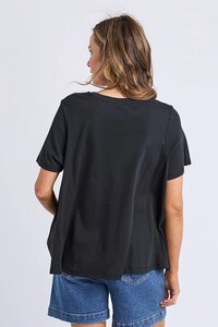 Elm Daisy Tee