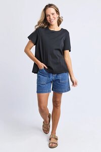 Elm Daisy Tee
