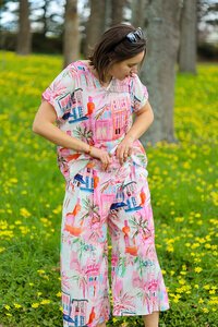Wednesday Lulu Euro Travel Top