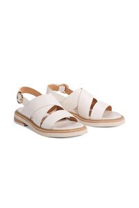 Eos Starlet Sandal