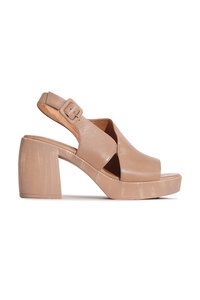 EOS Spicer Sandal