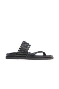 EOS Carmelle Slide
