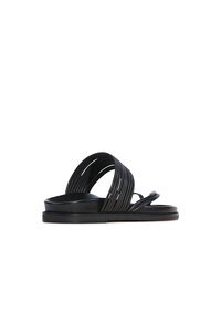 EOS Carmelle Slide