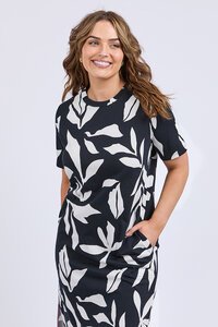 Elm Mimosa Tee Dress Black Yardage Print