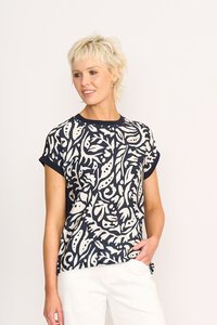 Memo Contrast Trim Top