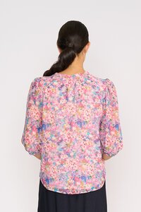 Memo Scoop Neck Blouse