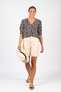 Knewe Label Spin Short